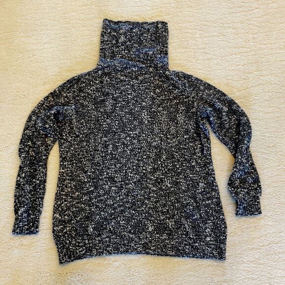 Life Is Good Namaste Sweater - Size XS - Picture 5 of 7